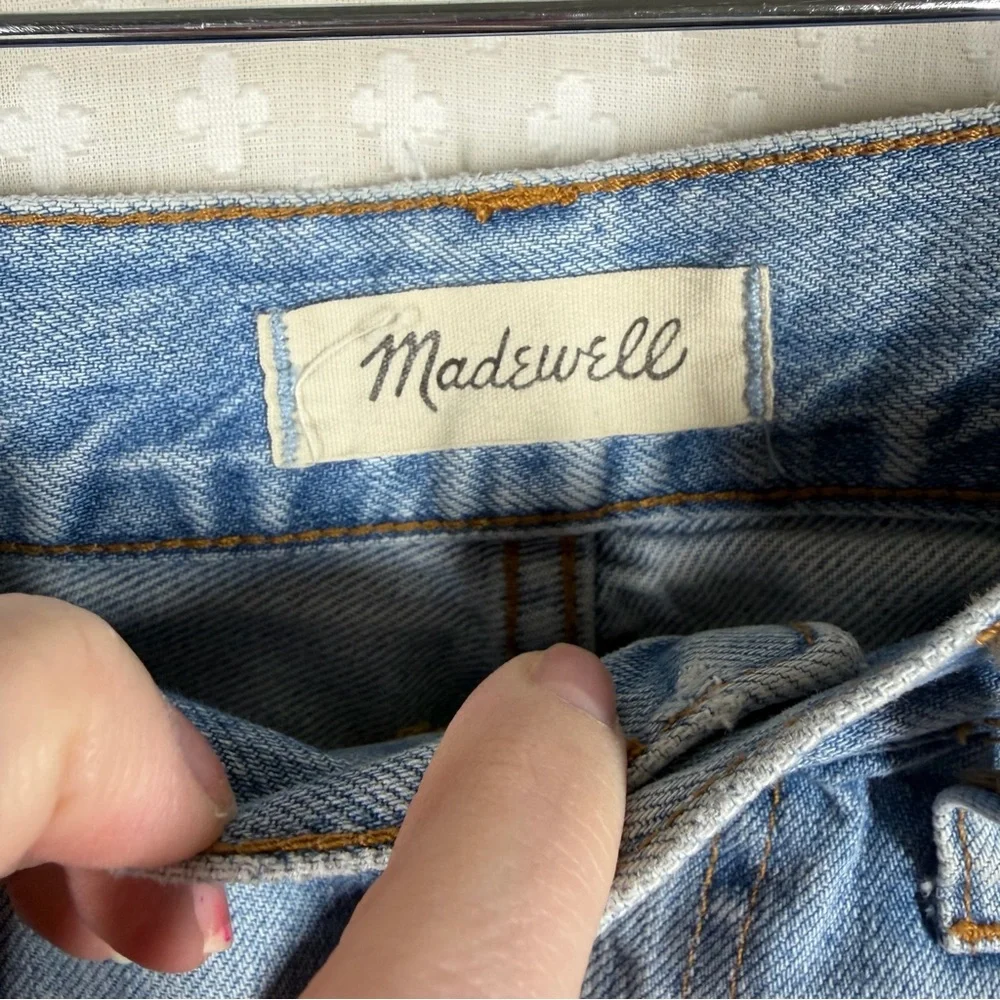Madewell Light Wash The Perfect‎ Summer Jeans - Picture 3 of 5